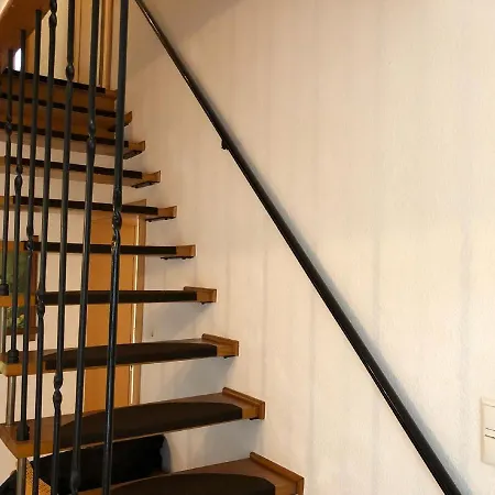 Nehmzowsgang 13 펜션