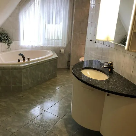 Nehmzowsgang 13 펜션 *