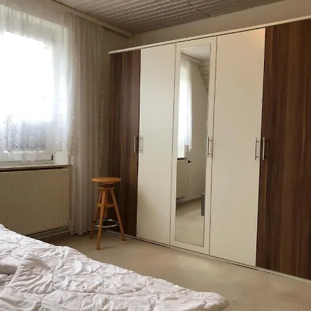 Nehmzowsgang 13 펜션 *