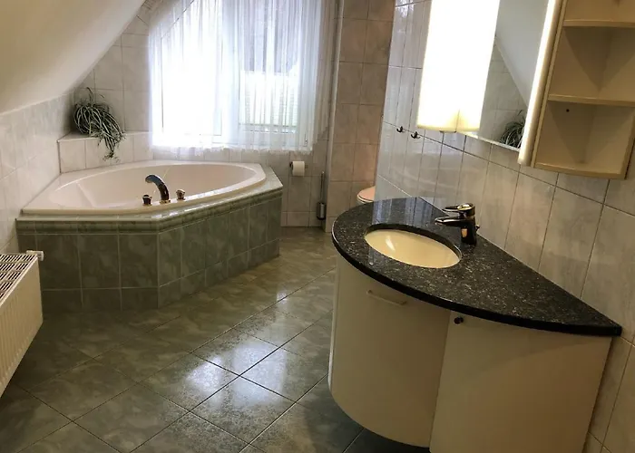 Nehmzowsgang 13 度假居 *