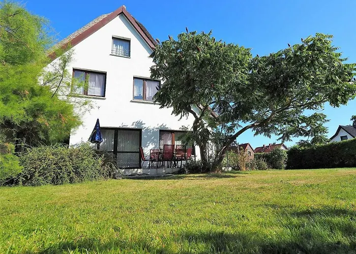 Nehmzowsgang 13 青斯特